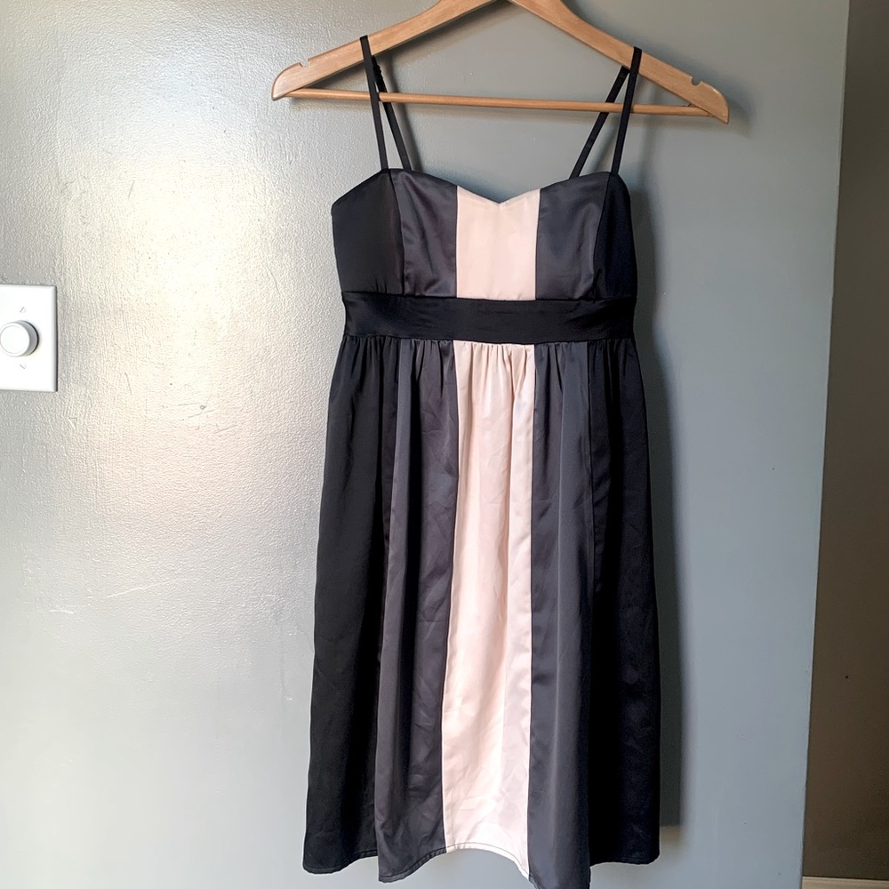 Smart Set Silky Babydoll Black & Pink Party Cocktail Empire Waist Dress